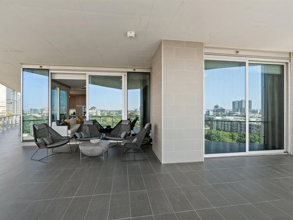 3130 N Harwood Street  804, Dallas Texas 75201