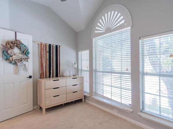 2416  Hedgeapple Drive , Arlington Texas 76001