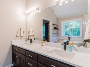 2416  Hedgeapple Drive , Arlington Texas 76001