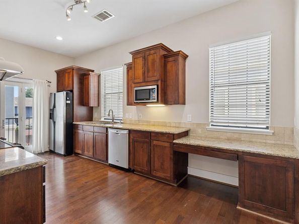 1405  Mccoy Street  P, Dallas Texas 75204
