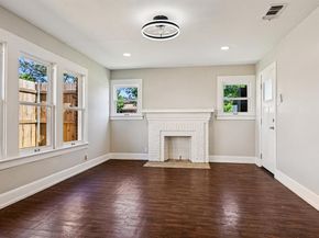 2414  Emmett Street , Dallas Texas 75211