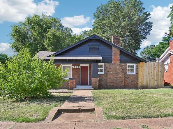 2414  Emmett Street , Dallas Texas 75211