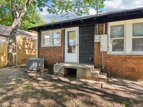 2414  Emmett Street , Dallas Texas 75211