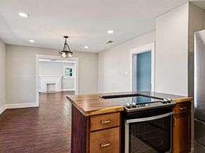2414  Emmett Street , Dallas Texas 75211