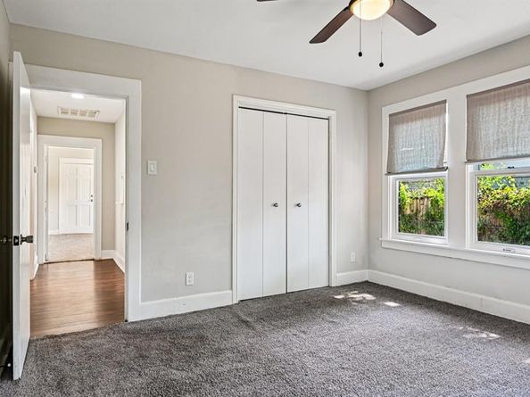 2414  Emmett Street , Dallas Texas 75211