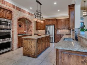 10500  Estancia Court , Fort Worth Texas 76108