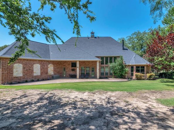 10500  Estancia Court , Fort Worth Texas 76108