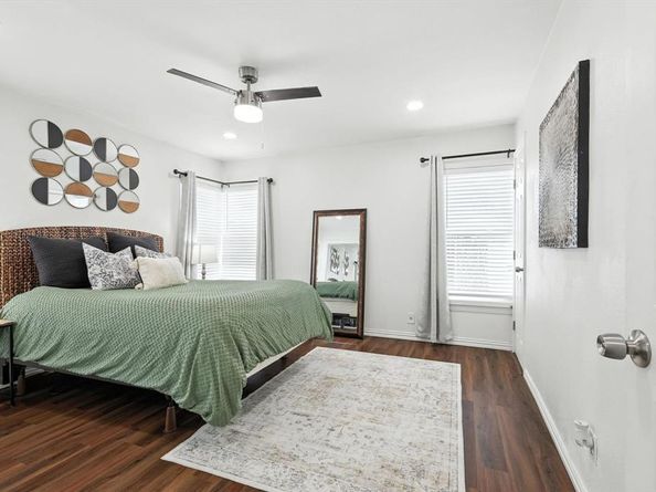 5111  Stoneleigh Avenue , Dallas Texas 75235
