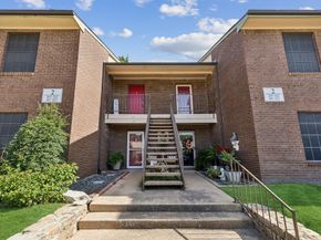 2505  Wedglea Drive  209, Dallas Texas 75211