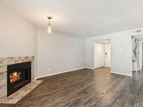 2505  Wedglea Drive  209, Dallas Texas 75211