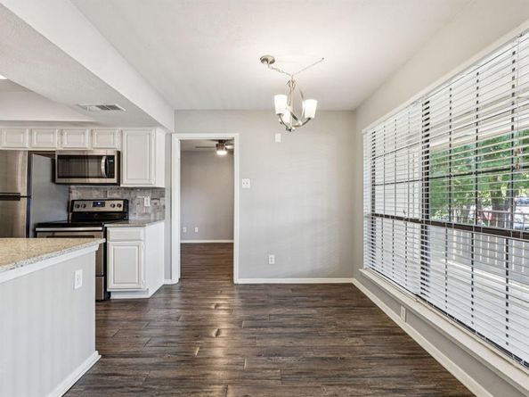 2505  Wedglea Drive  209, Dallas Texas 75211