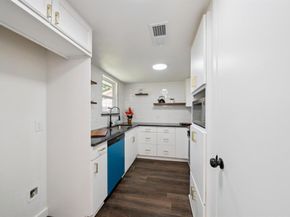 3425  Manordale Court , Forest Hill Texas 76140