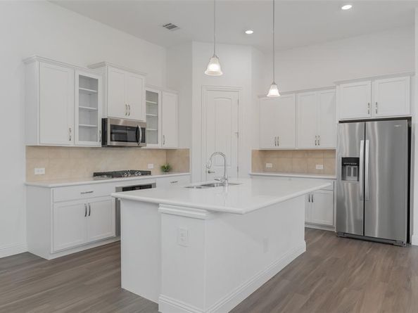 2730  Geranium Lane , Garland Texas 75042