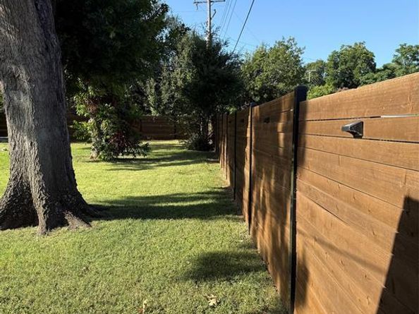 4904  Fall River Drive , Fort Worth Texas 76103