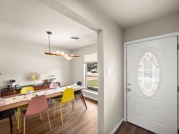 4904  Fall River Drive , Fort Worth Texas 76103