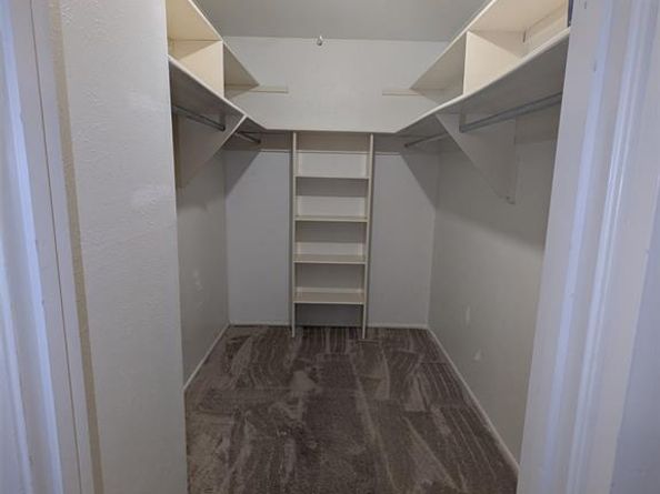 1401  Forest Edge Drive  21, Arlington Texas 76013