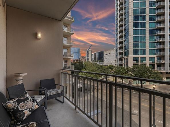 2323 N Houston Street  308, Dallas Texas 75219