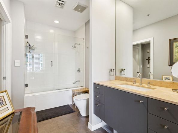 2323 N Houston Street  308, Dallas Texas 75219