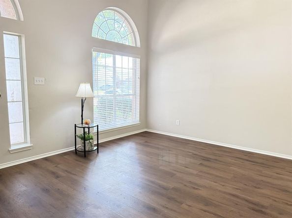 1153  Regal Drive , Garland Texas 75040