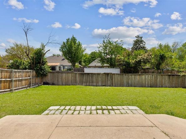 1506  Mossy Glen Court , Garland Texas 75040