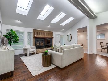 920  Blue Lake Circle 