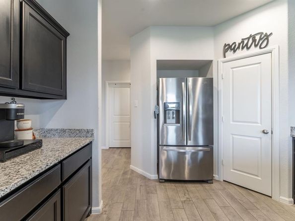 9712  Cherryville Road , Fort Worth Texas 76108