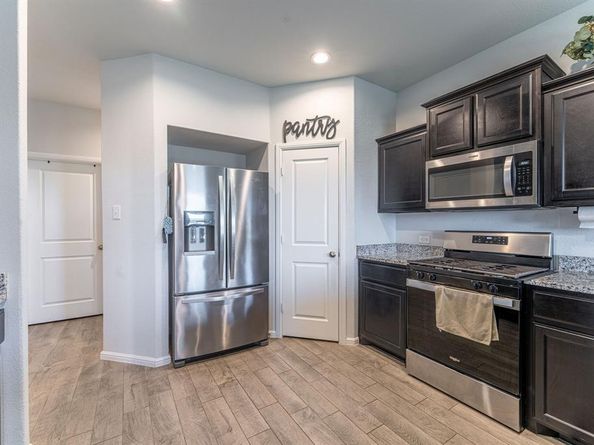 9712  Cherryville Road , Fort Worth Texas 76108