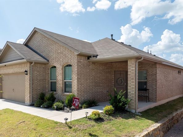 9712  Cherryville Road , Fort Worth Texas 76108