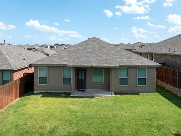 9712  Cherryville Road , Fort Worth Texas 76108