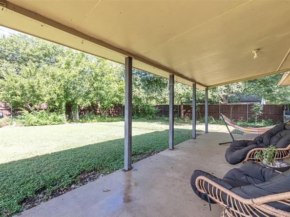 8811  Rolling Rock Lane , Dallas Texas 75238