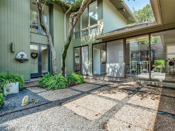5866  Farquhar Lane , Dallas Texas 75209
