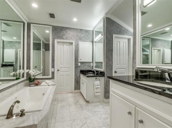 5866  Farquhar Lane , Dallas Texas 75209