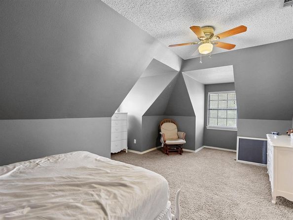 10186  Meadowcrest Drive , Benbrook Texas 76126