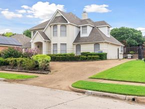 10186  Meadowcrest Drive , Benbrook Texas 76126