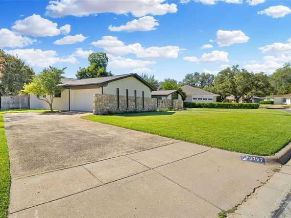 3757  Arroyo Road , Fort Worth Texas 76109