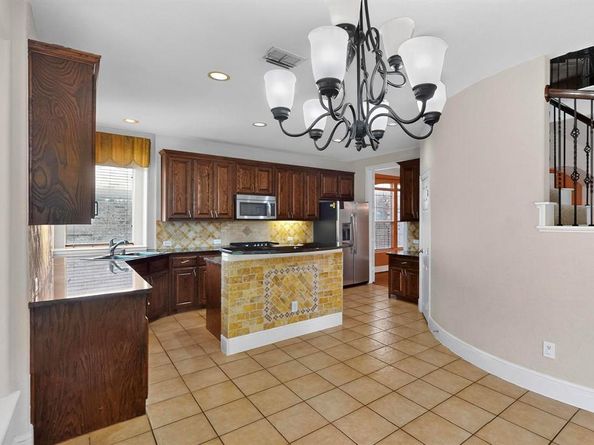 1343  Valley Vista Drive , Irving Texas 75063