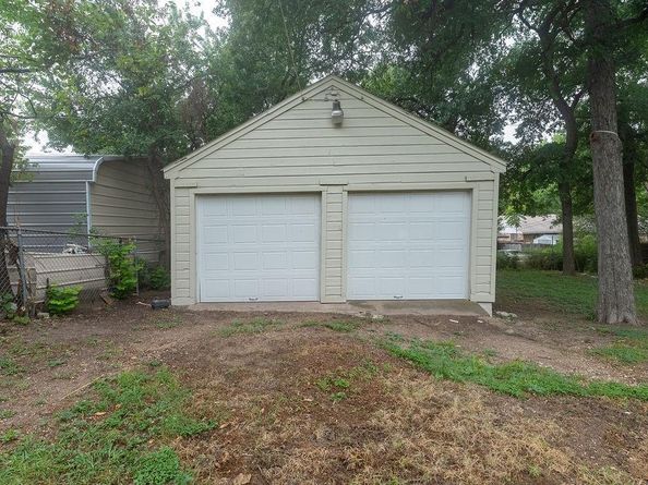 6633  Racine Drive , Dallas Texas 75232