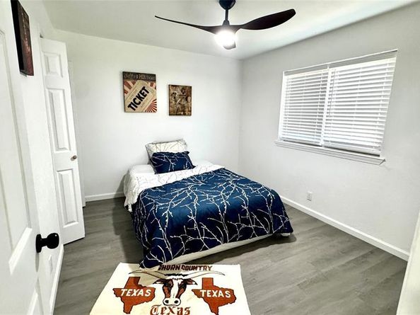 809  milky Way , Garland Texas 75040