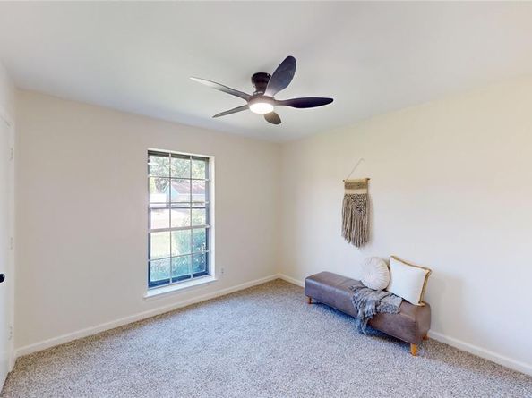 245 N Nachita Drive , Dallas Texas 75217