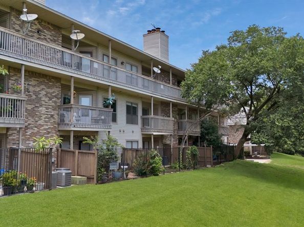 7340  Skillman Street  1106, Dallas Texas 75231