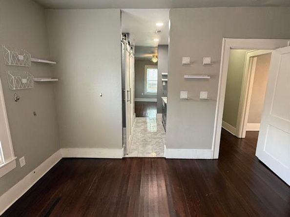 911 N Montclair Avenue , Dallas Texas 75208