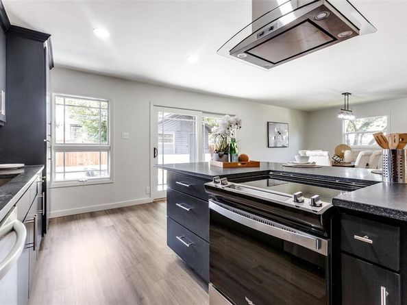 927  Warren Way , Richardson Texas 75080