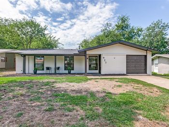 927  Warren Way 