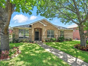 1006  Redwood Trail 