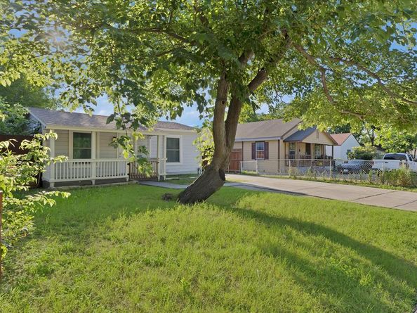 2916  Livingston Avenue , Fort Worth Texas 76110