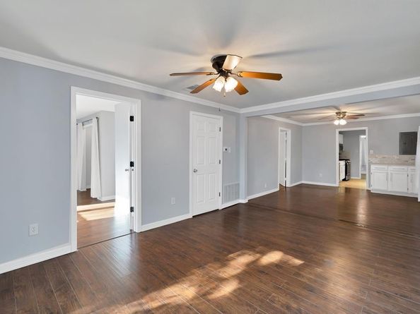 2916  Livingston Avenue , Fort Worth Texas 76110