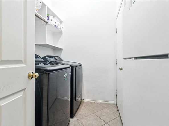 621  Candle Meadow Boulevard , DeSoto Texas 75115