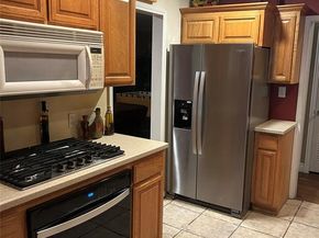 625 N Bailey Avenue , Fort Worth Texas 76107