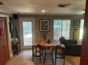 625 N Bailey Avenue , Fort Worth Texas 76107