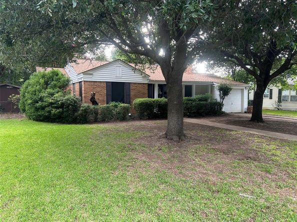 625 N Bailey Avenue , Fort Worth Texas 76107